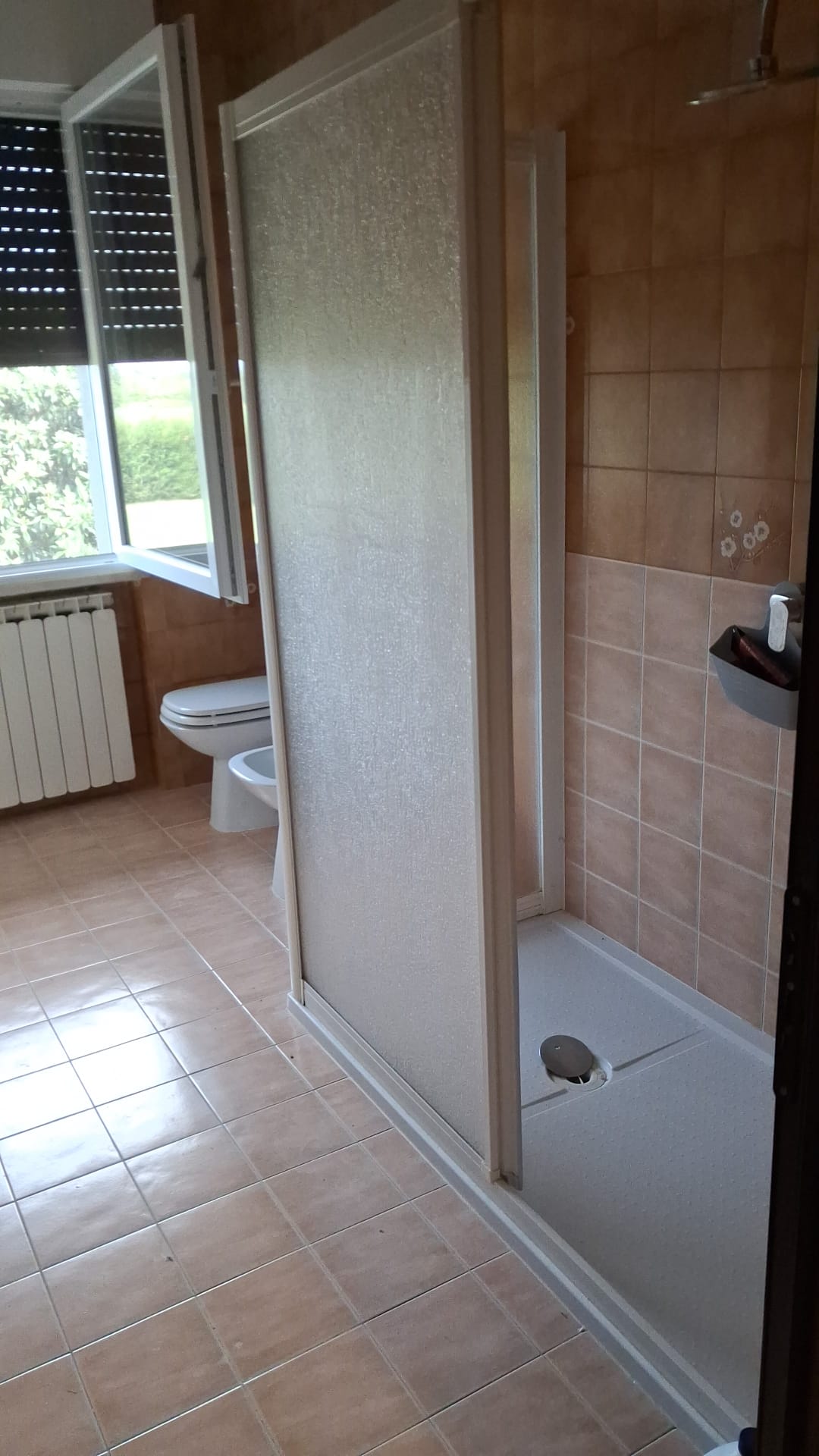 Bagno privato con doccia